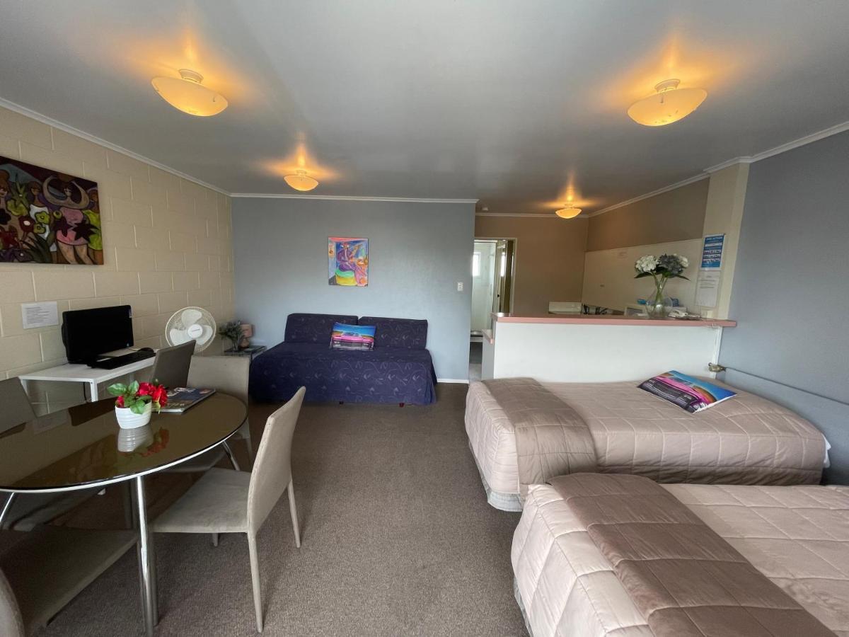 Six On Union Motel Rotorua Exteriör bild