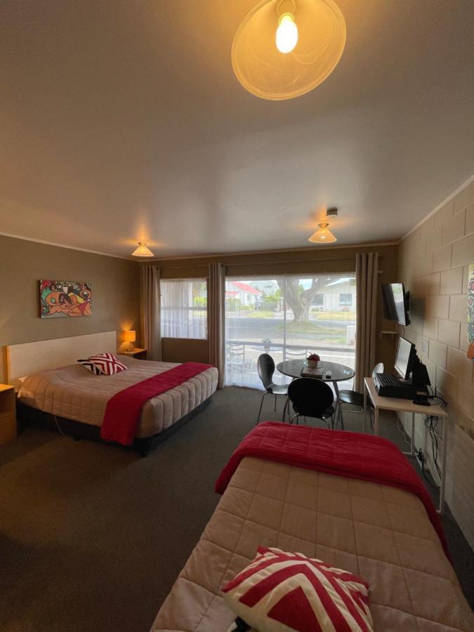 Six On Union Motel Rotorua Exteriör bild