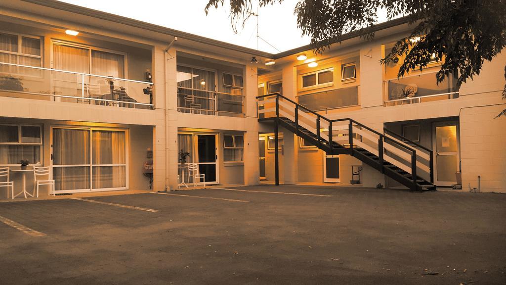 Six On Union Motel Rotorua Exteriör bild