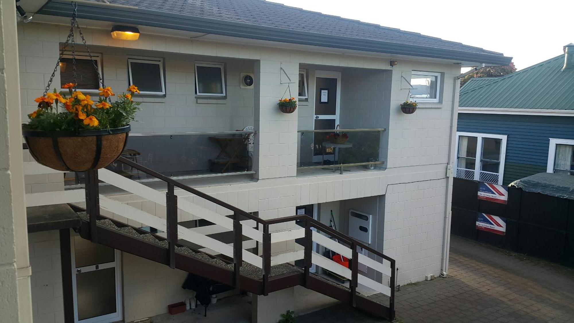 Six On Union Motel Rotorua Exteriör bild