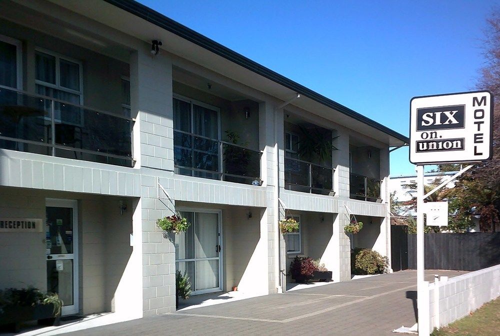 Six On Union Motel Rotorua Exteriör bild